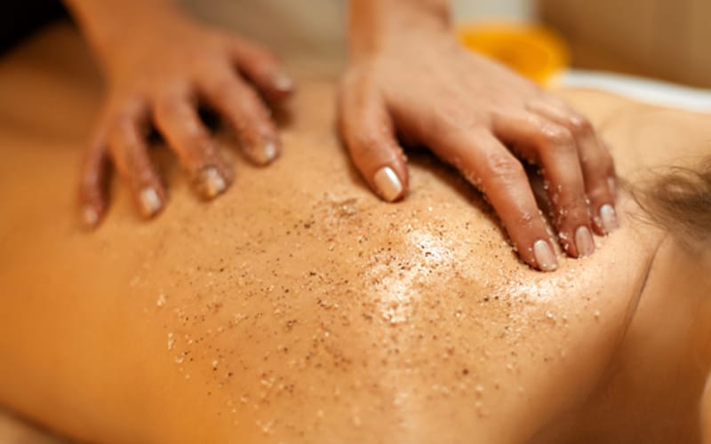 BODY EXFOLIATION AND MOISTURIZING