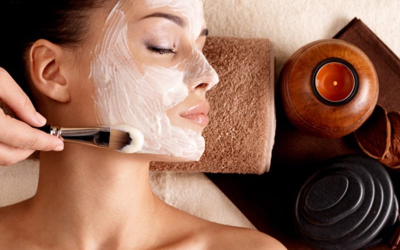 SPIRULINA FACIAL LIFTING MASSAGE